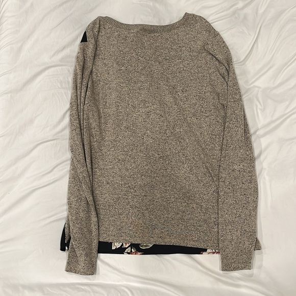 Kayleigh Sweater Size XL - Picture 3 of 5